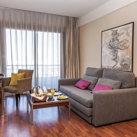 Zenit Don Yo מלון