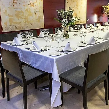 泽尼特唐约酒店 酒店