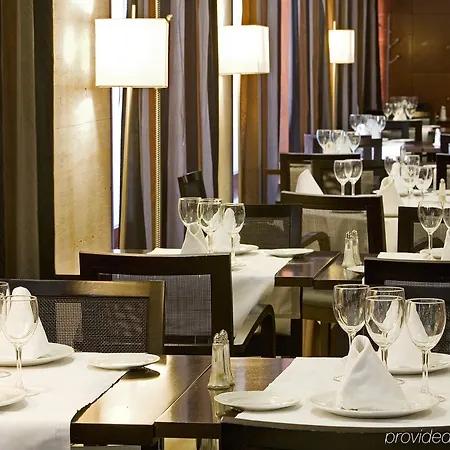 Zenit Don Yo מלון